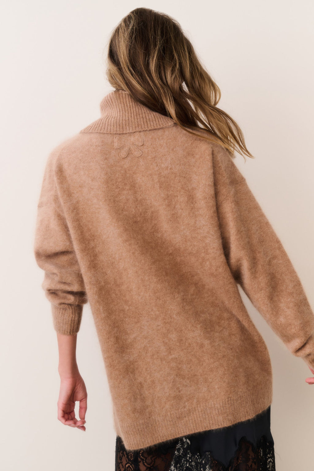 Nia Cashmere Turtleneck Sweater - BROWN SUGAR